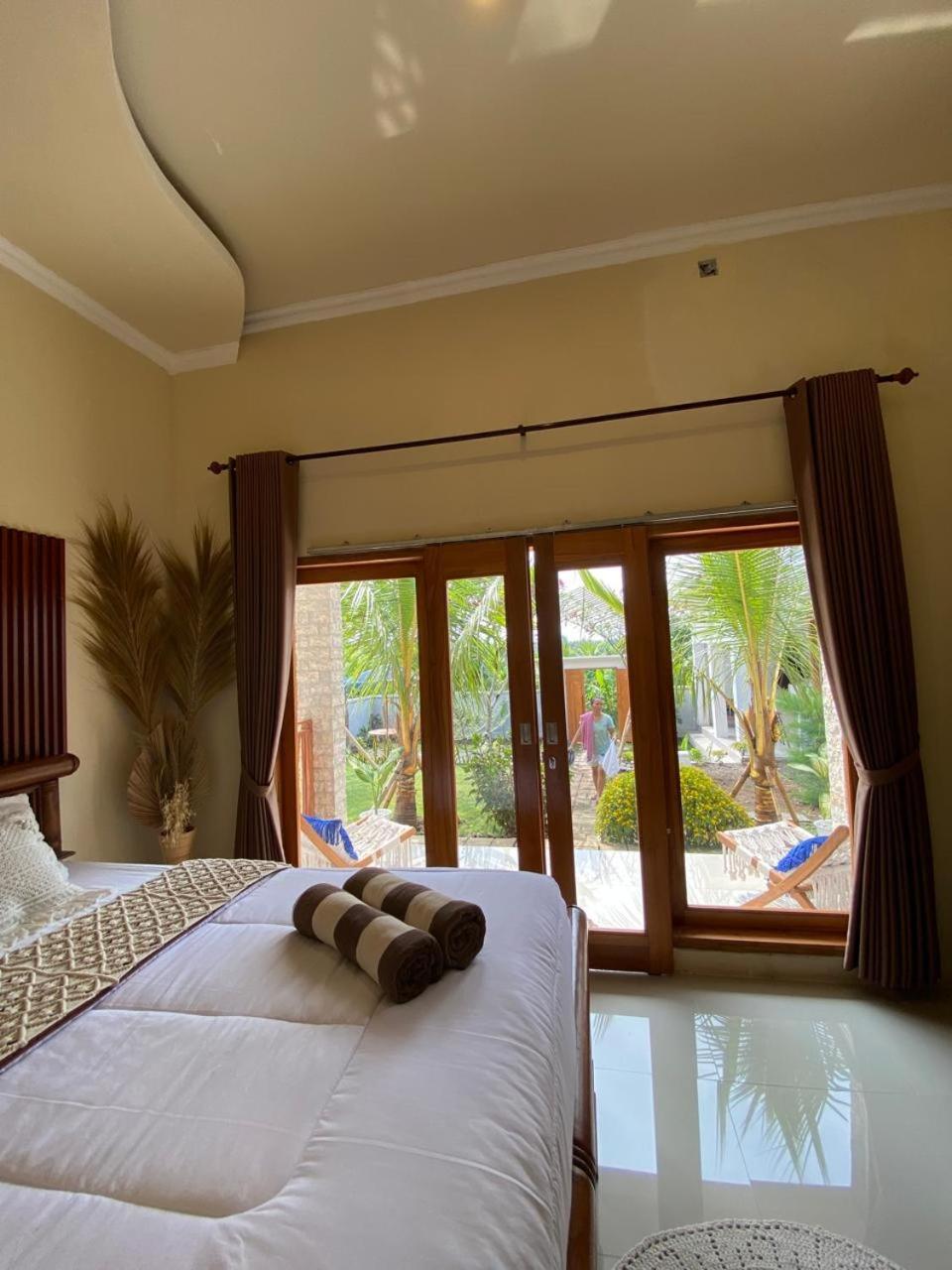 Sumbul View Surfcamp Hotel Airsatang Exterior photo